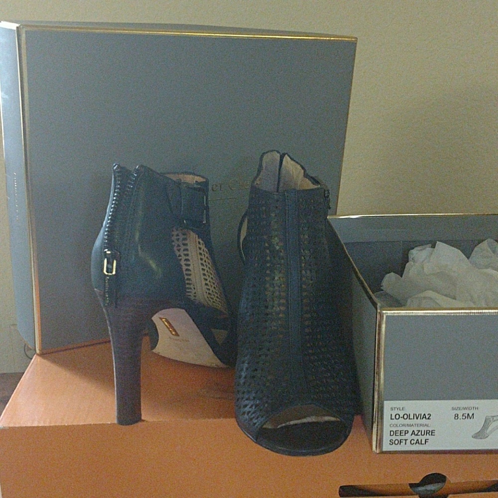 Louise et Cie beautiful blue peep toe heels